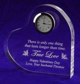 Heart Shape Clear Acrylic Craft With A Clock